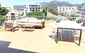 Beautiful Loft, Huge Sunny Terrace, View Over The Beach And Sea